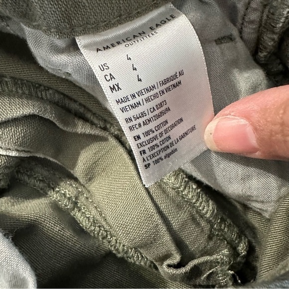 American Eagle women's size 4 distressed military green shorts - Picture 4 of 6